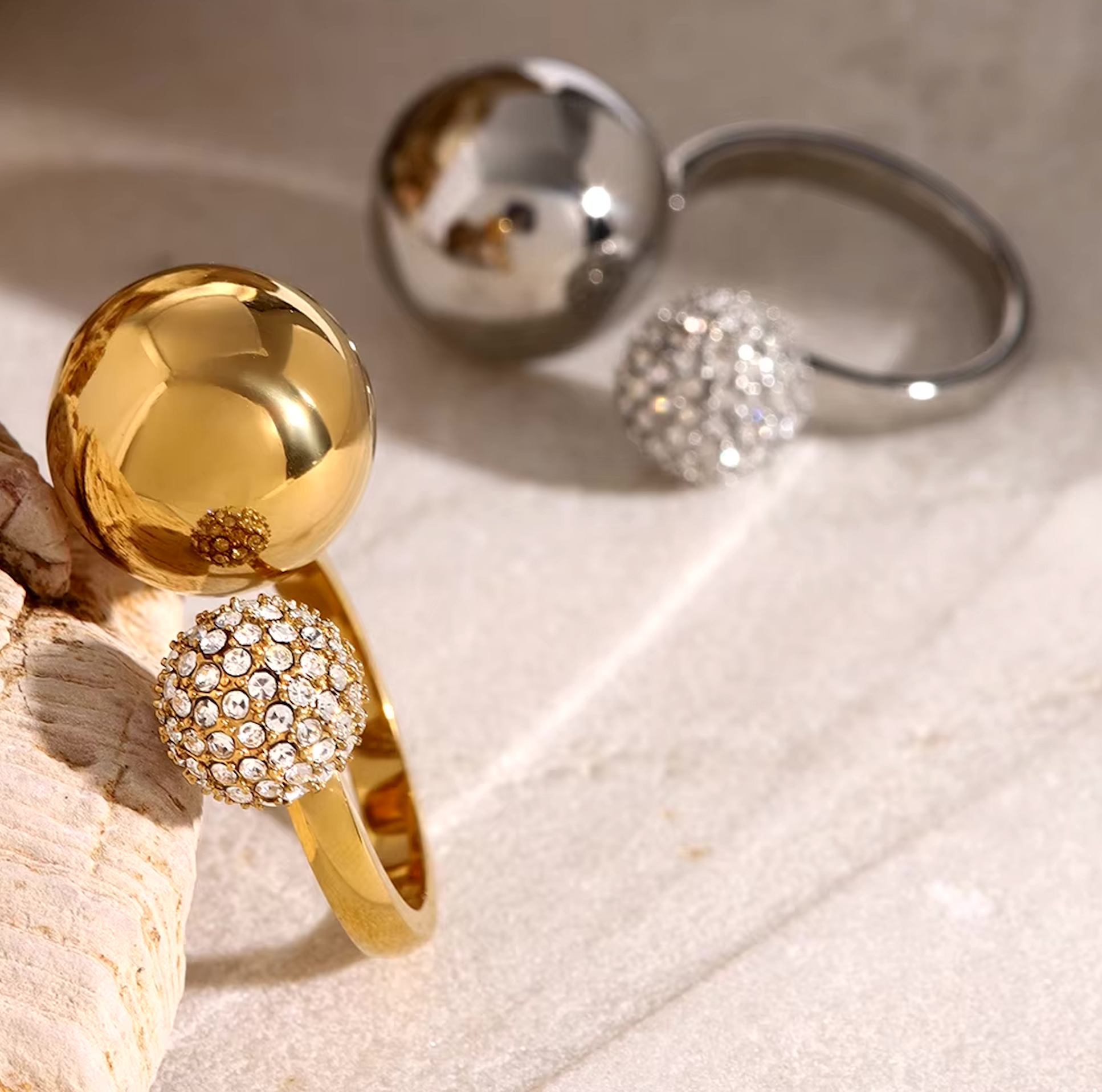 Open Sphere Asymmetric Double Ball Ring